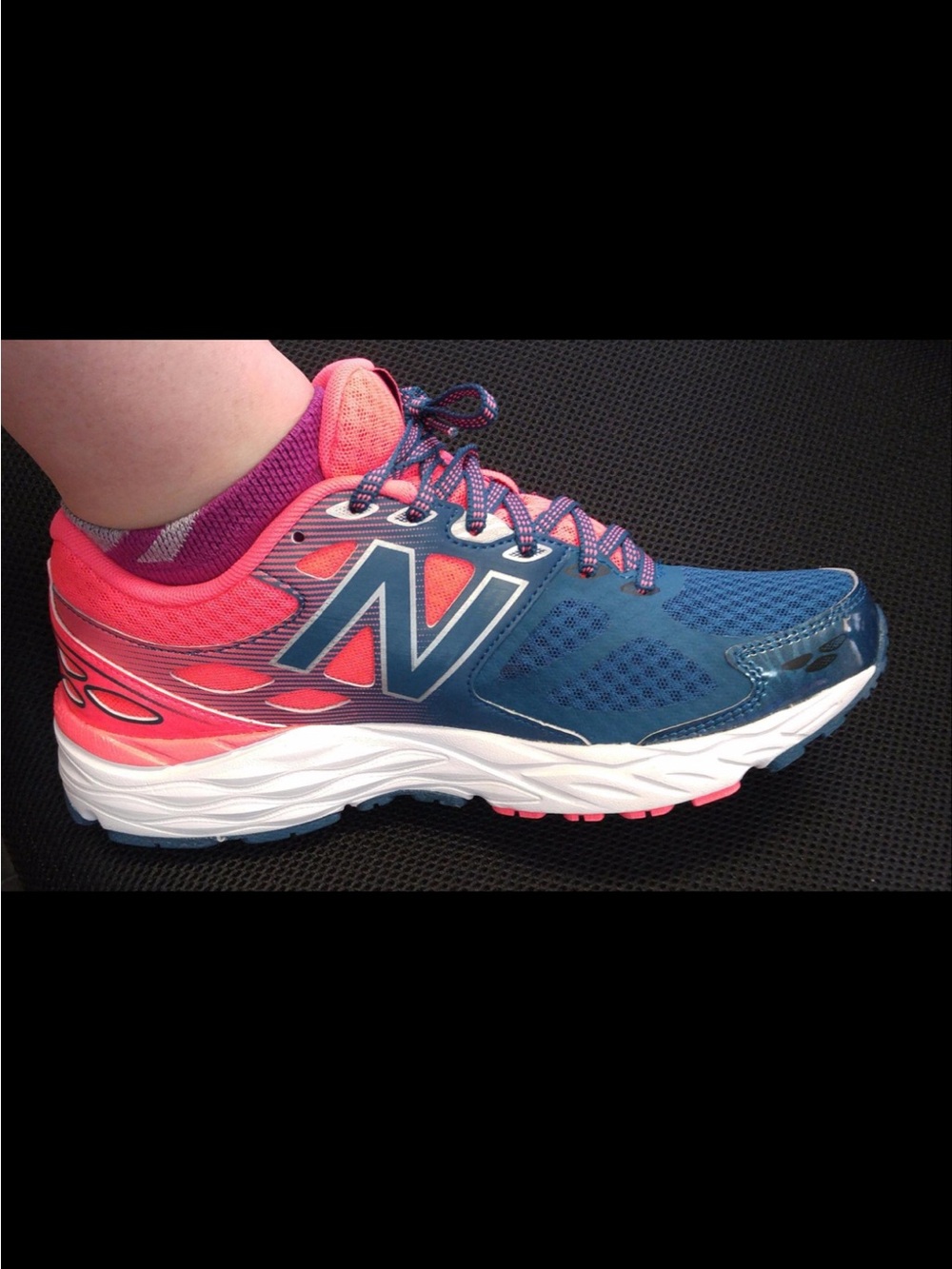 New Balance Women's Fresh Foam 680v7 Trainers
Road Runners Size 10